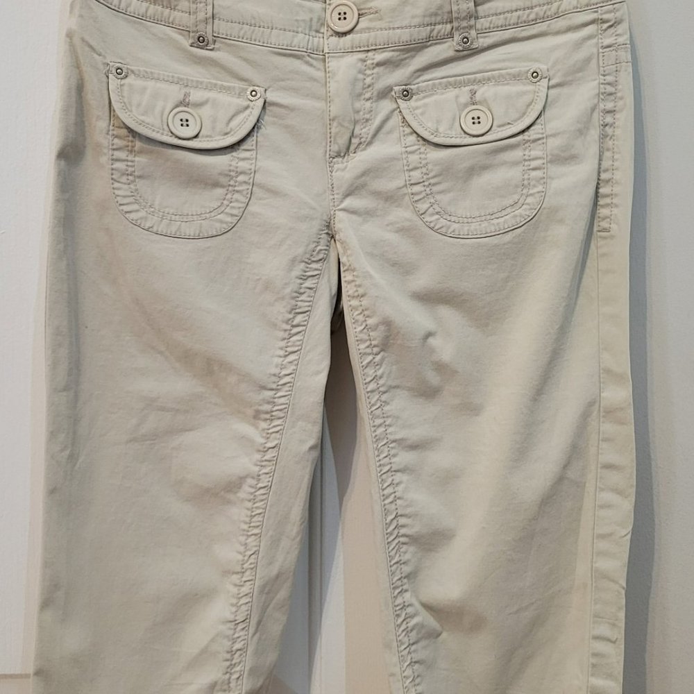 Ladies Capri's/Cropped - Picture 4 of 7
